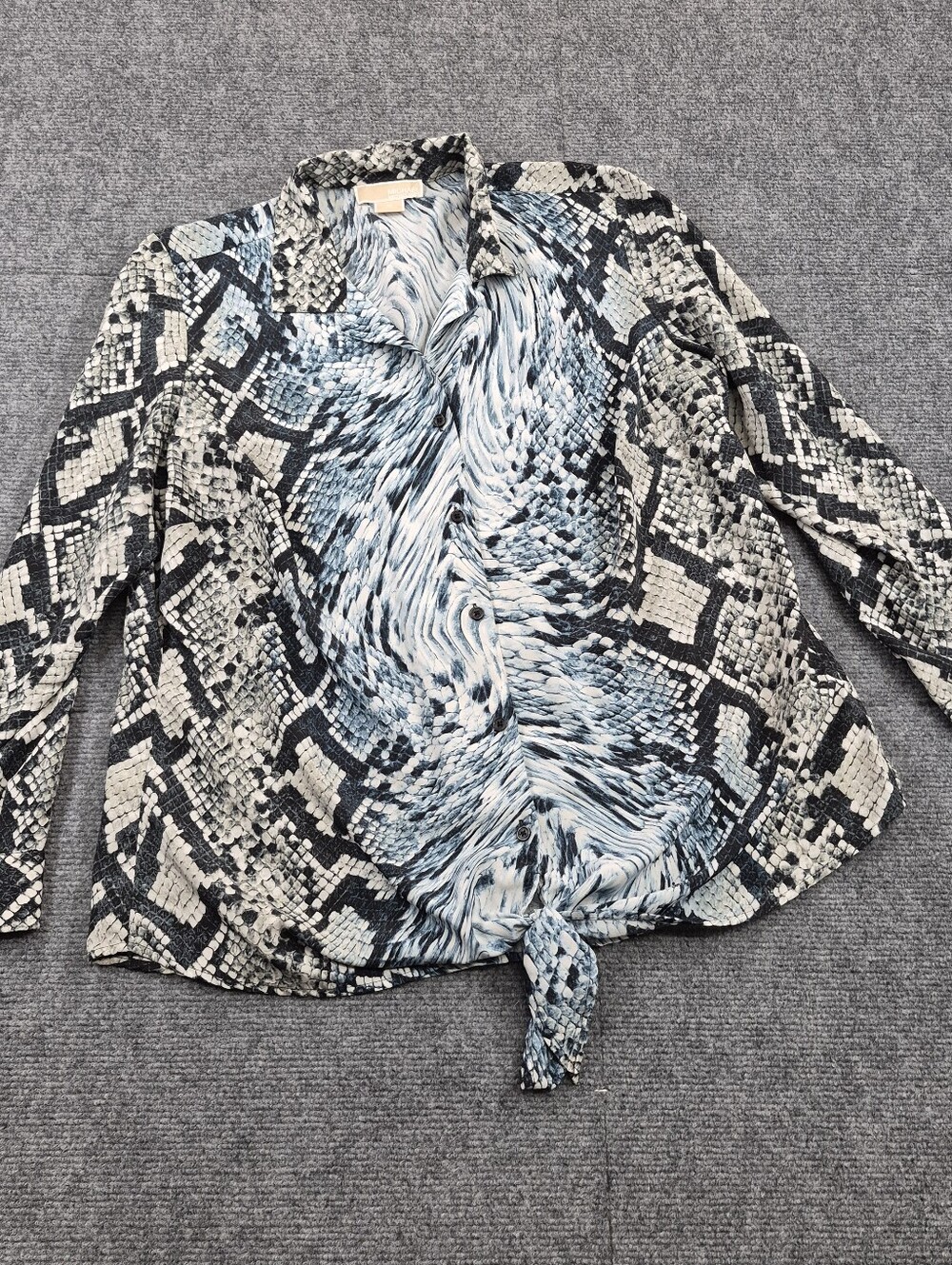 Michael Kors 1X Blue Snakeskin Print Tie Front Blouse Button Down